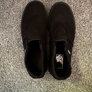 Black Vans Slip on shoes